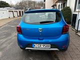 Dacia Sandero Stepway Celebration - Dacia Sandero Gebrauchtwagen in Köln