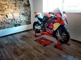 KTM RC8 - KTM RC
