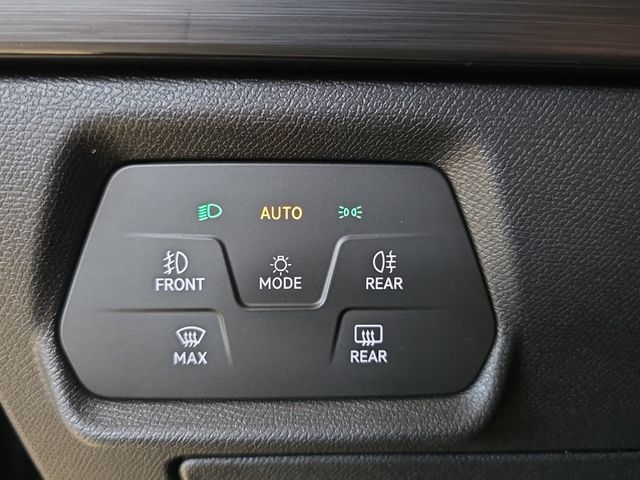 Leon 1.5 eTSI DSG*KAMERA*NAVI*AMBIENTE*
