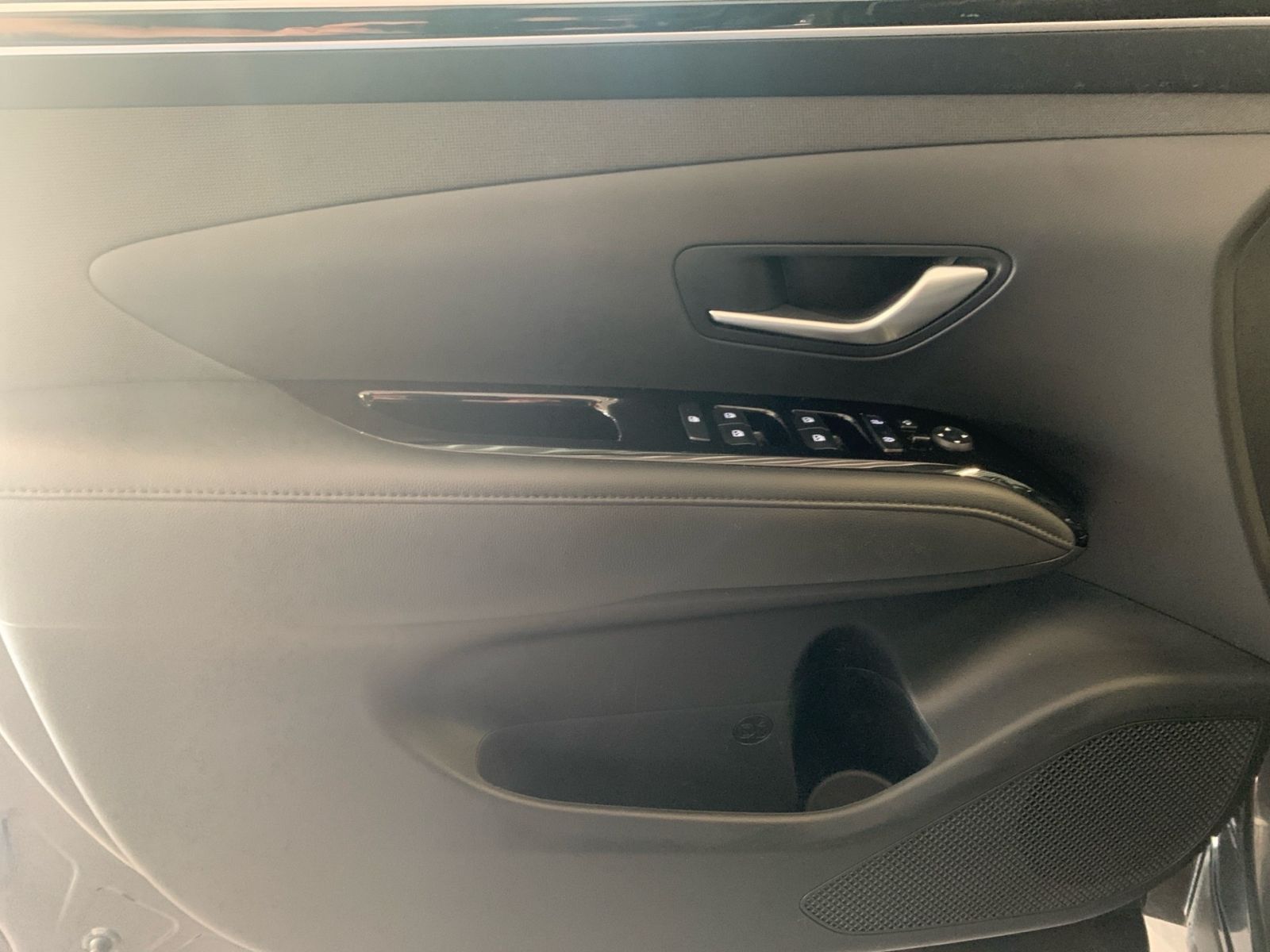 Fahrzeugabbildung Hyundai TUCSON 1.6 T-GDI Trend Hybrid Allwetter