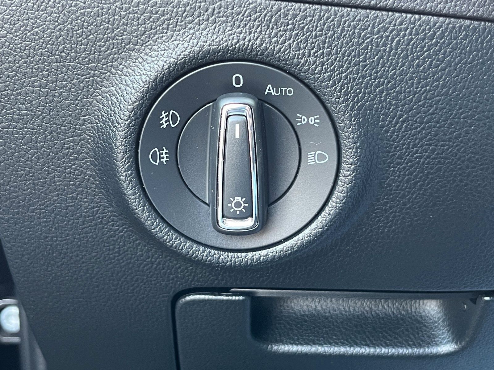 Fahrzeugabbildung SKODA Superb 1.4L DSG Combi*ViCo*Standheizung*AHK**