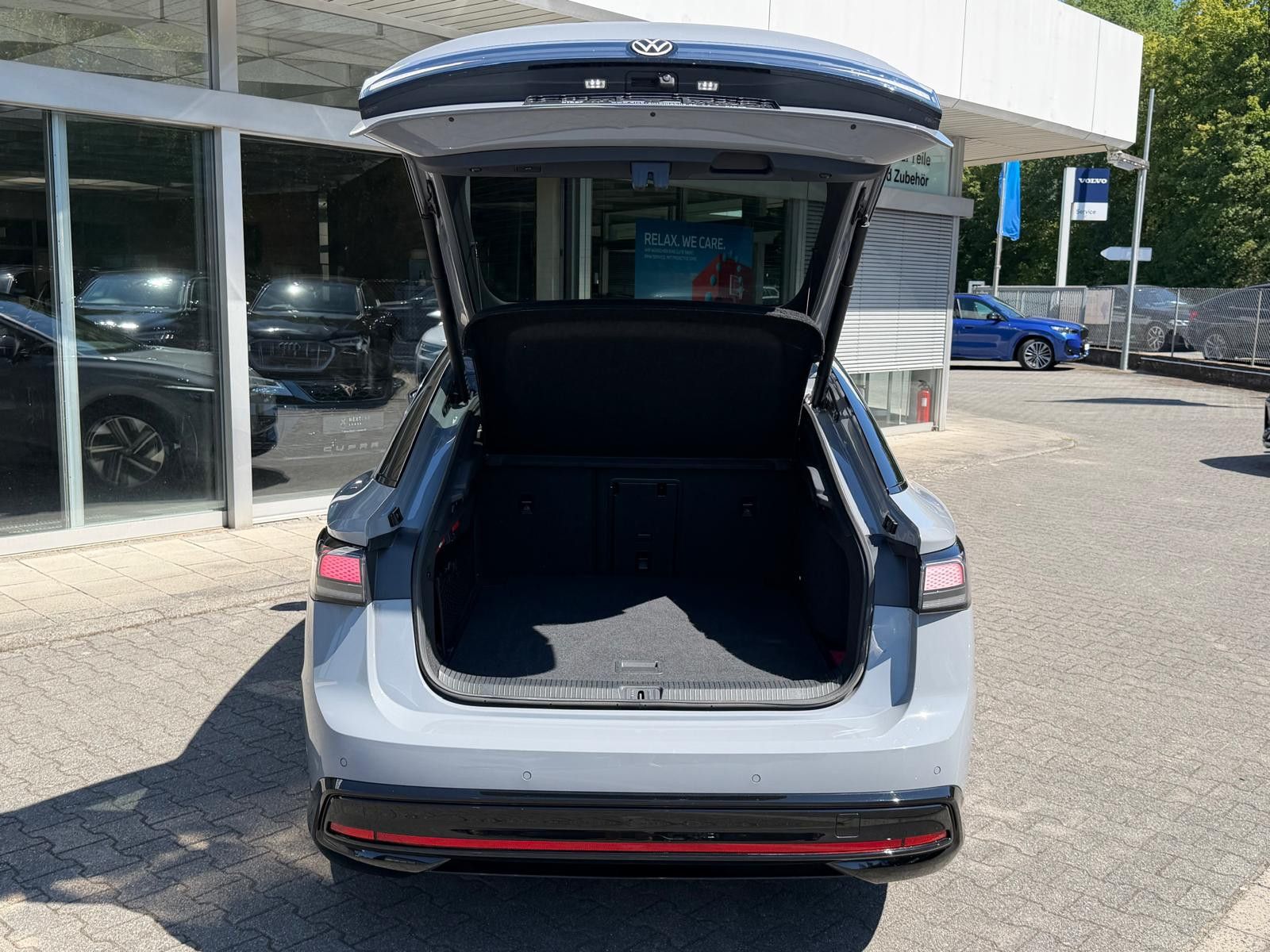 Fahrzeugabbildung Volkswagen ID.7 Pro >ALCANT+MATRIX+MEMO+HEAD+ACC+AHK+360°+