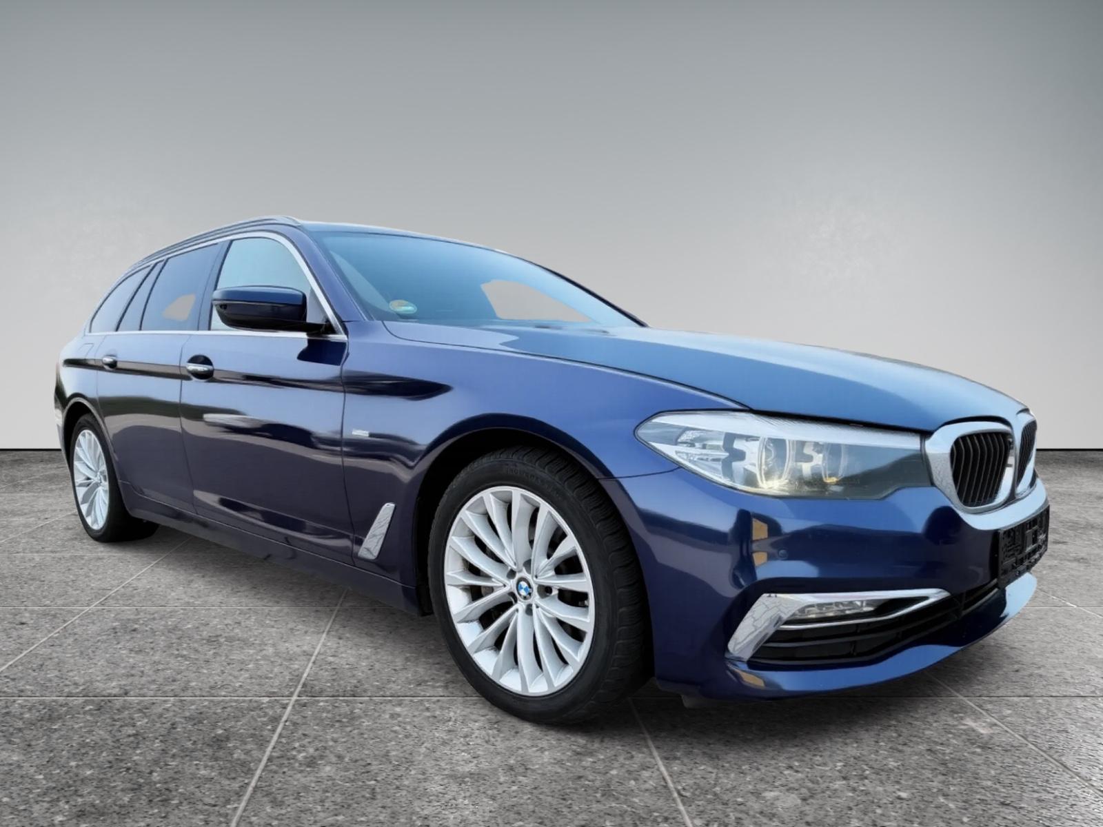 BMW 530 d Luxury Line/LED/Leder/AHK/Automatik/Navi