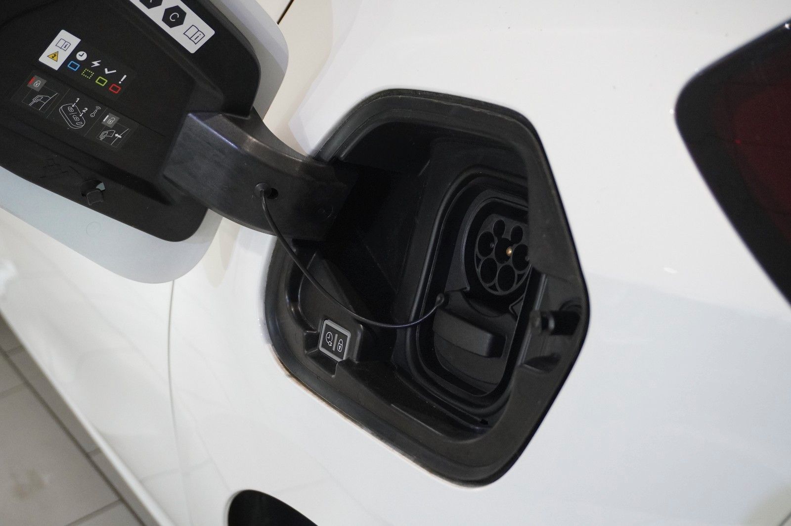 Fahrzeugabbildung Opel Corsa-e  EDITION 7,4kw/50kwh/Wärmepumpe