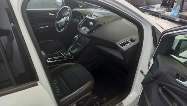 Fahrzeugabbildung Ford Kuga 15 EcoBoost 4x4 Auto ST-Line 1.HAND