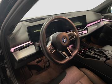 2025 BMW I5 — фото 8