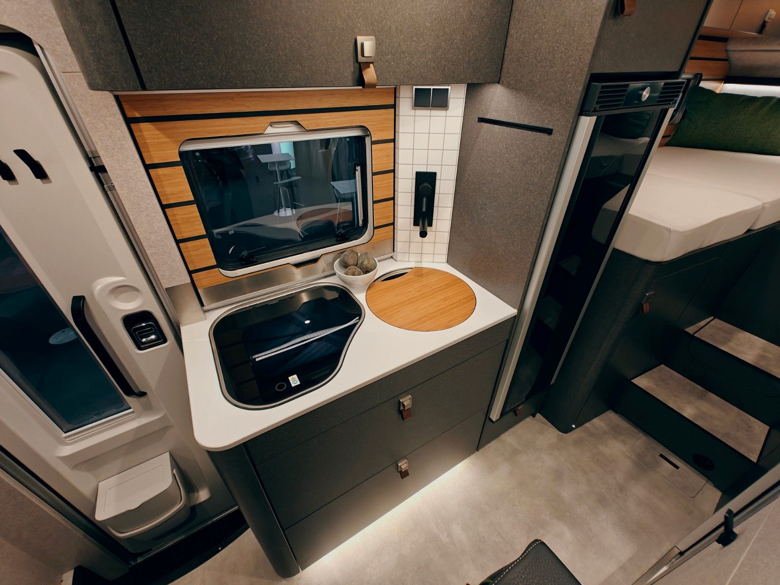 Fahrzeugabbildung HYMER / ERIBA / HYMERCAR ML-T 570 - Crossover