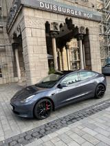 Tesla Model 3 Performance Erweiterter AP 8fach Reifen - Tesla Model 3 in Düsseldorf