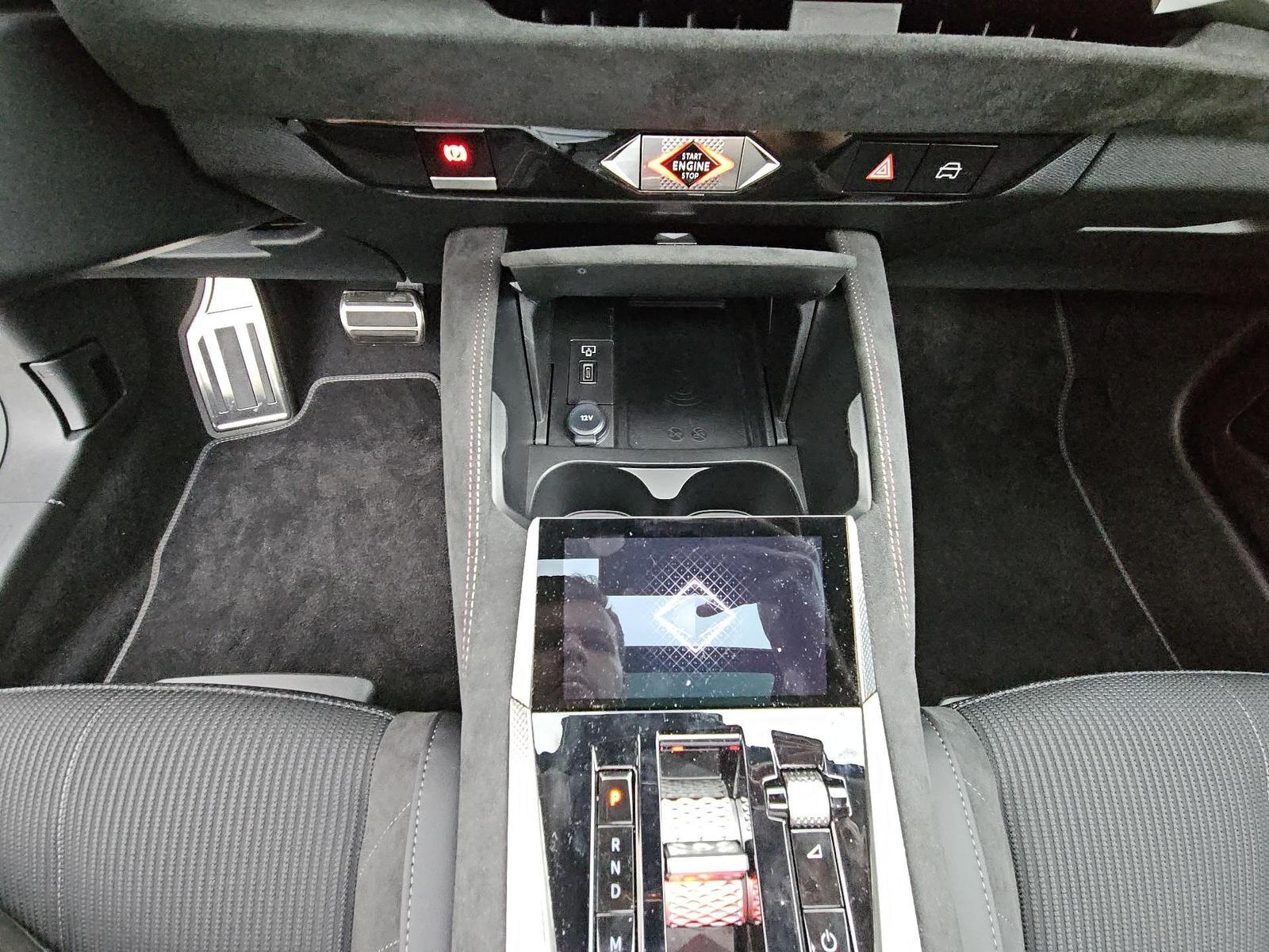 DS Automobiles DS4 Performance Line+NAVI+PDC+ACC+LED+USB+360°+