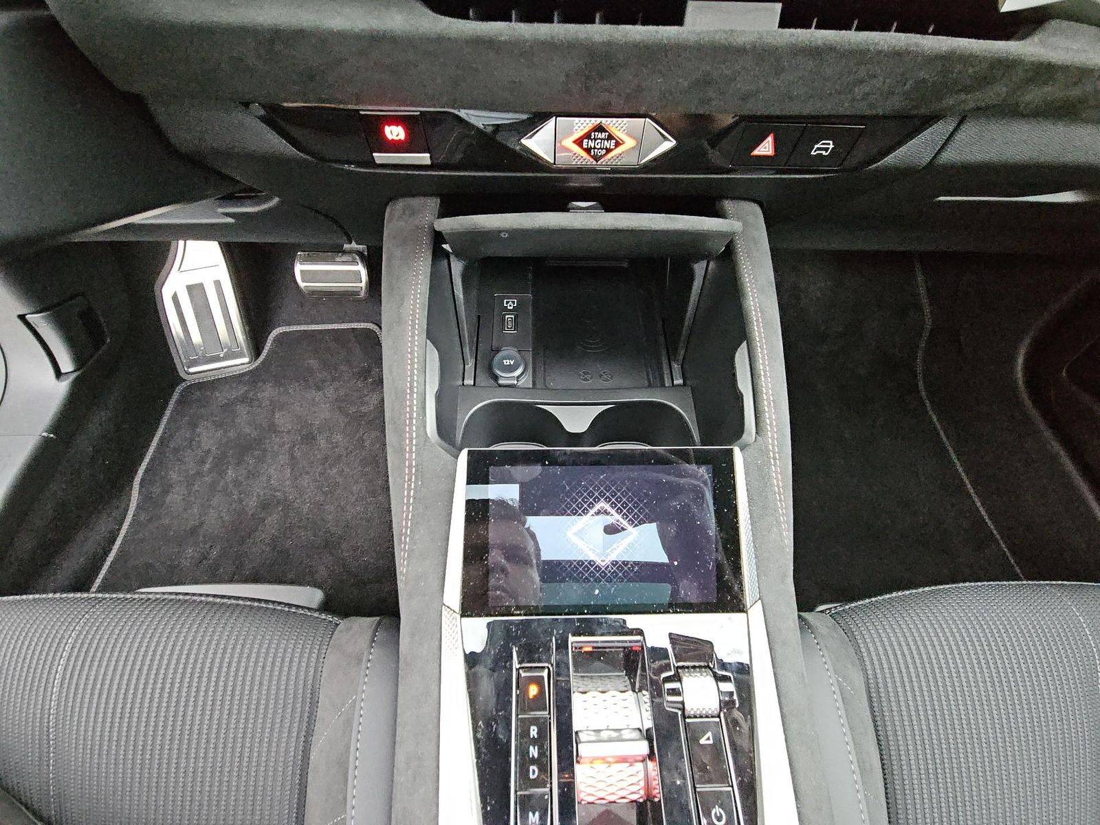 Fahrzeugabbildung DS Automobiles DS4 Performance Line+NAVI+PDC+ACC+LED+USB+360°+