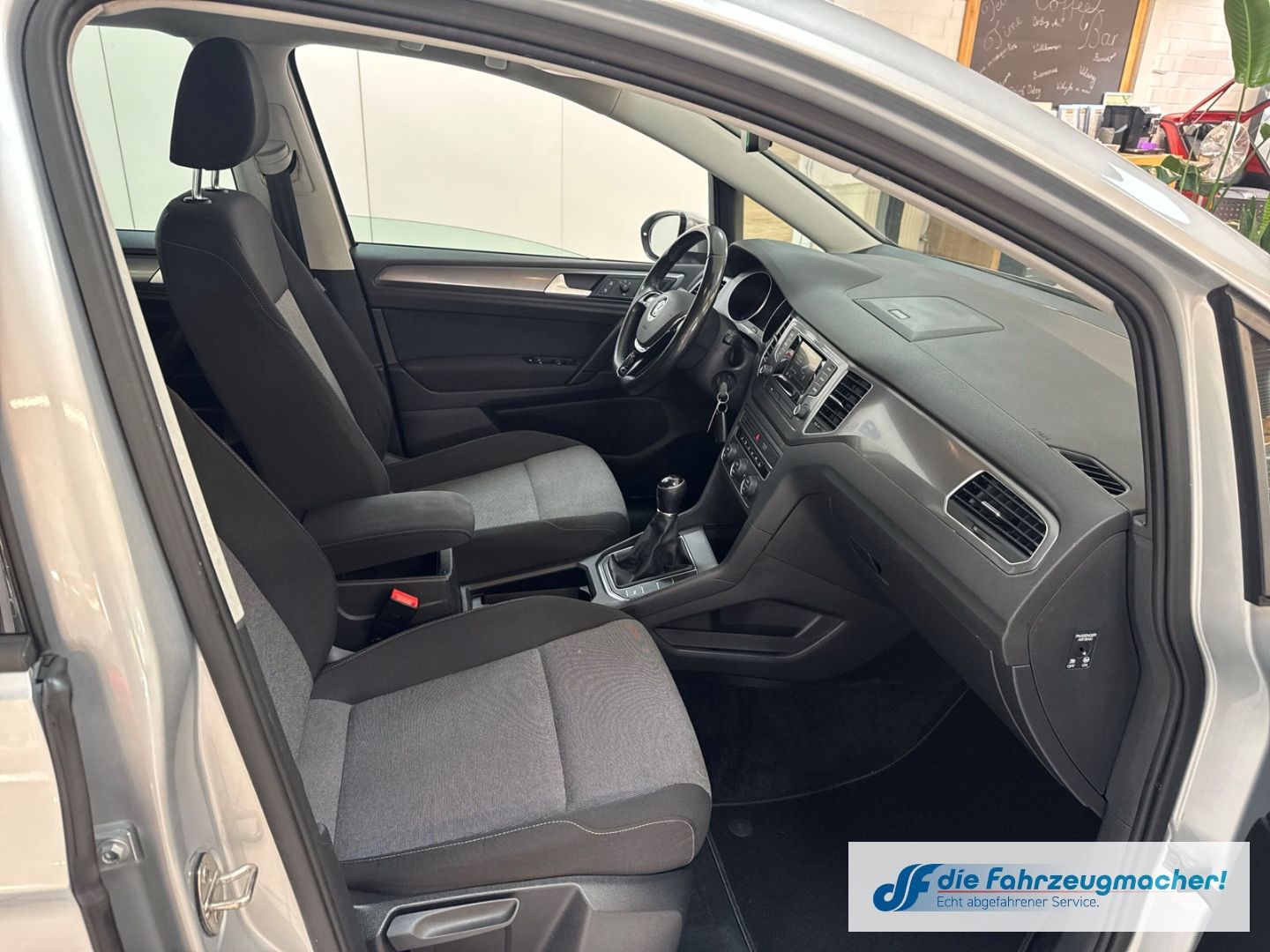 Fahrzeugabbildung Volkswagen Golf Sportsvan VII Trendline BMT Start-Stopp Spe