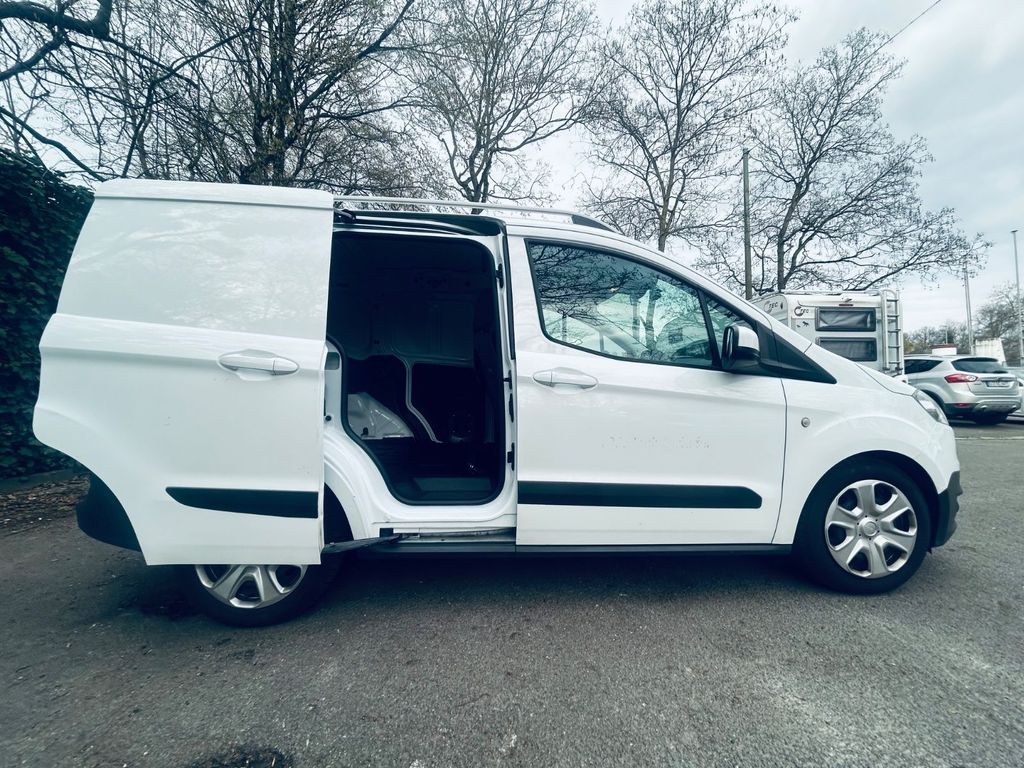 Ford Transit Courier