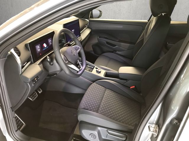 T-Roc R-Line 1.5 eTSI DSG*AHK*KAMERA*ACC*