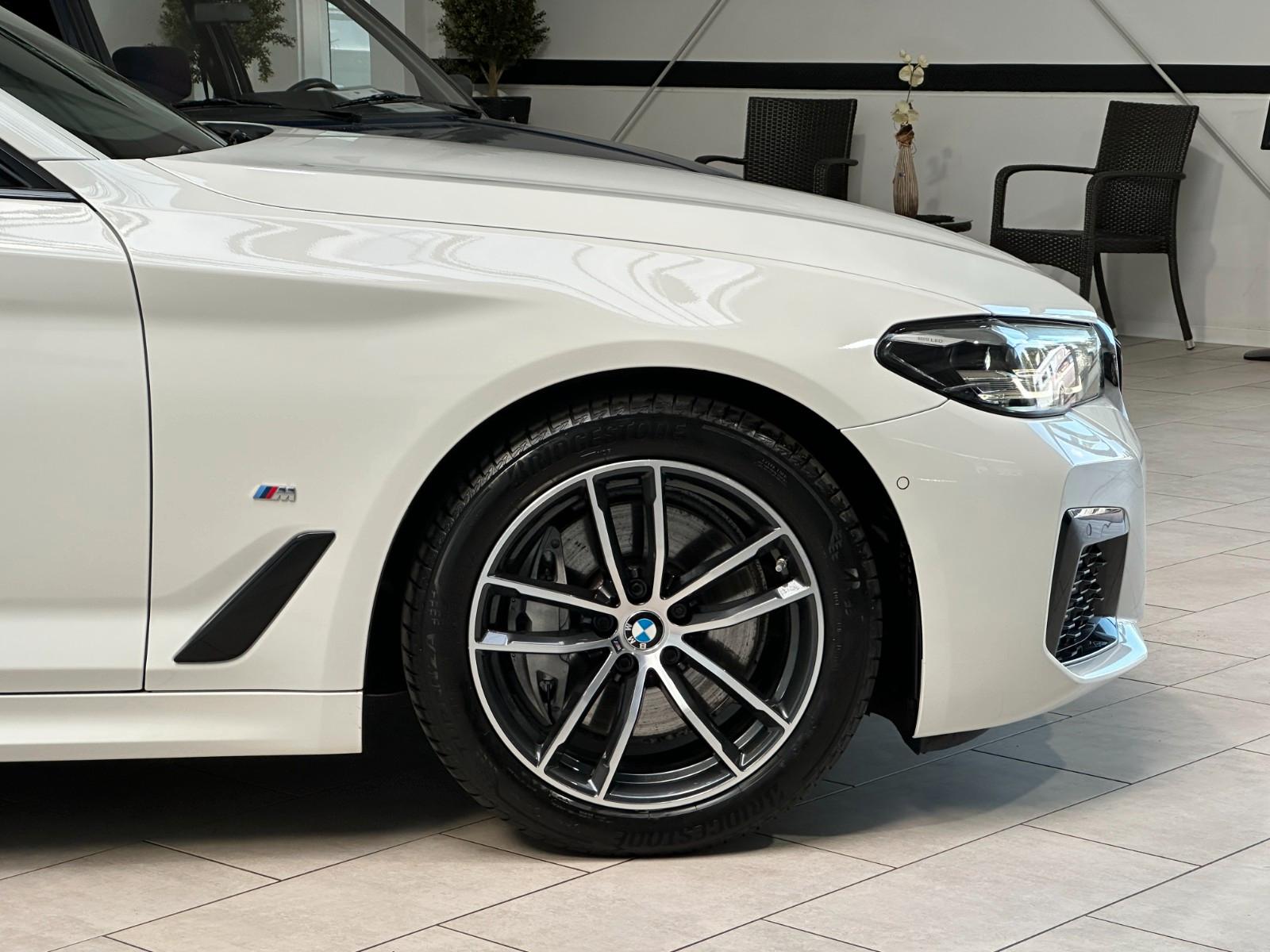BMW 530d xDrive Touring Aut. M-SPORT LED*Leder*HUD