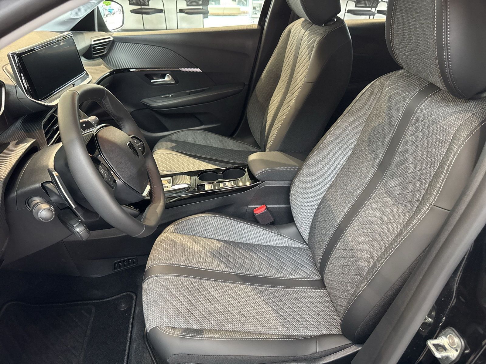 Peugeot 208 - Bild 7