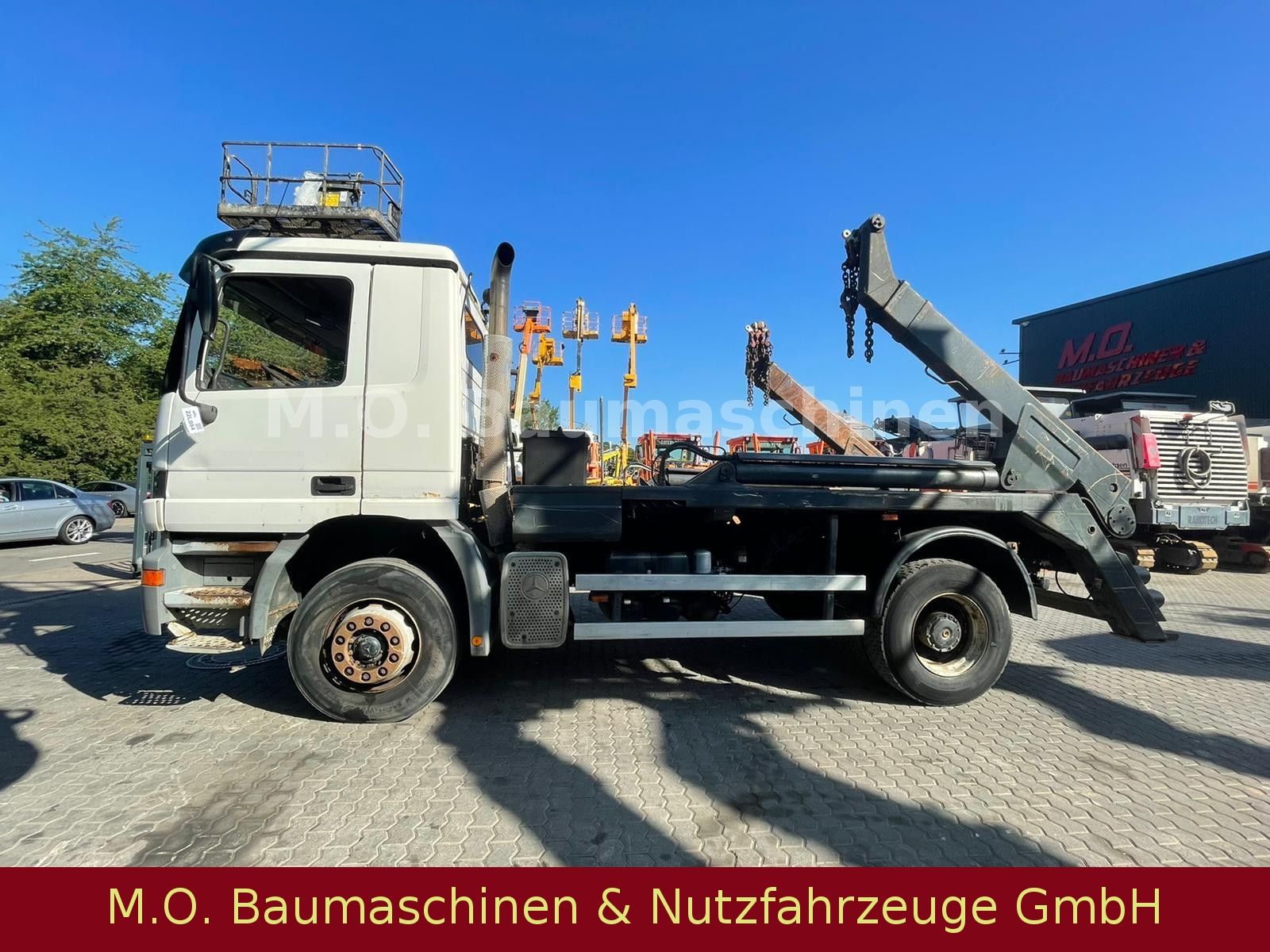 Fahrzeugabbildung Mercedes-Benz Actros 1835 /Blatt/Blatt 6-Zyl/EPS