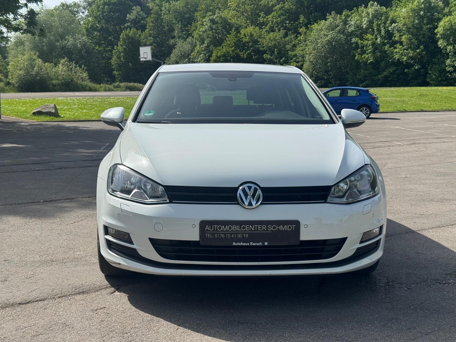 Volkswagen Golf VII Lim. Cup BMT m. PDC*KLIMA*ALU