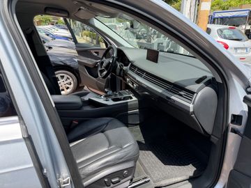 Audi Q7 - 10