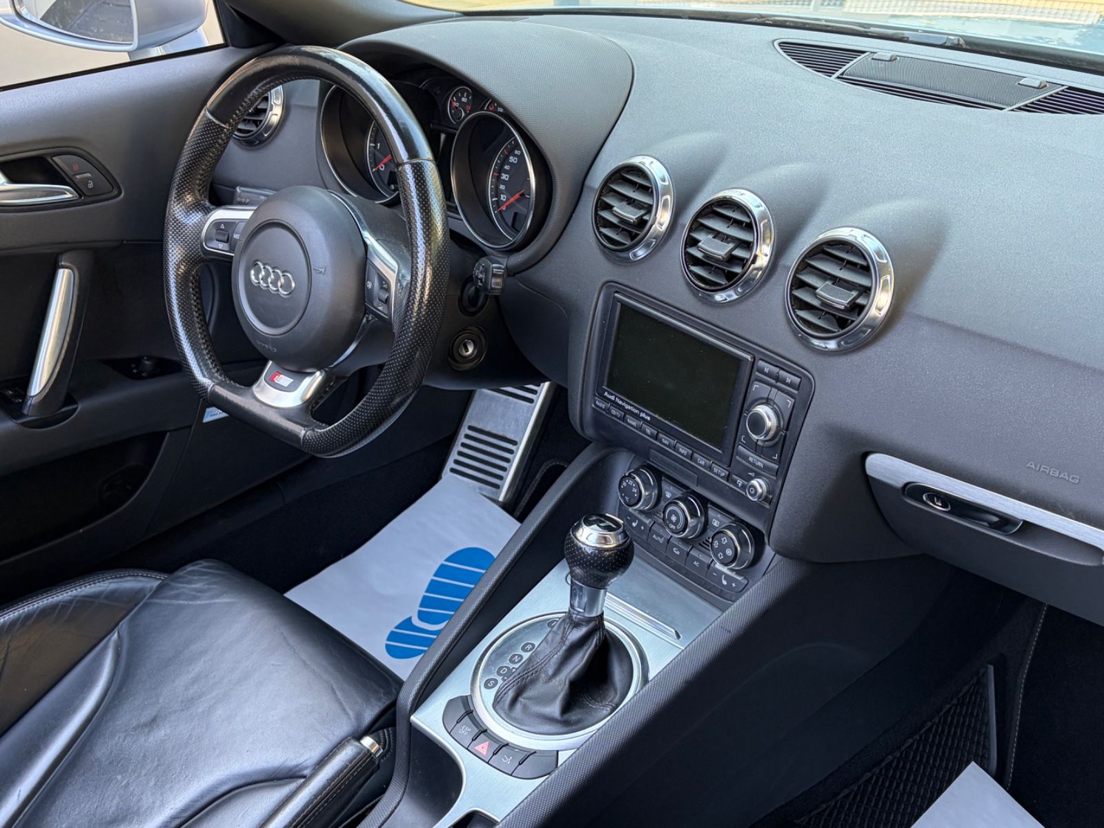 Fahrzeugabbildung Audi TT 2.0 TFSI Roadster quattro Autom.+Leder+Navi+