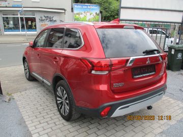 Mitsubishi Outlander - 6