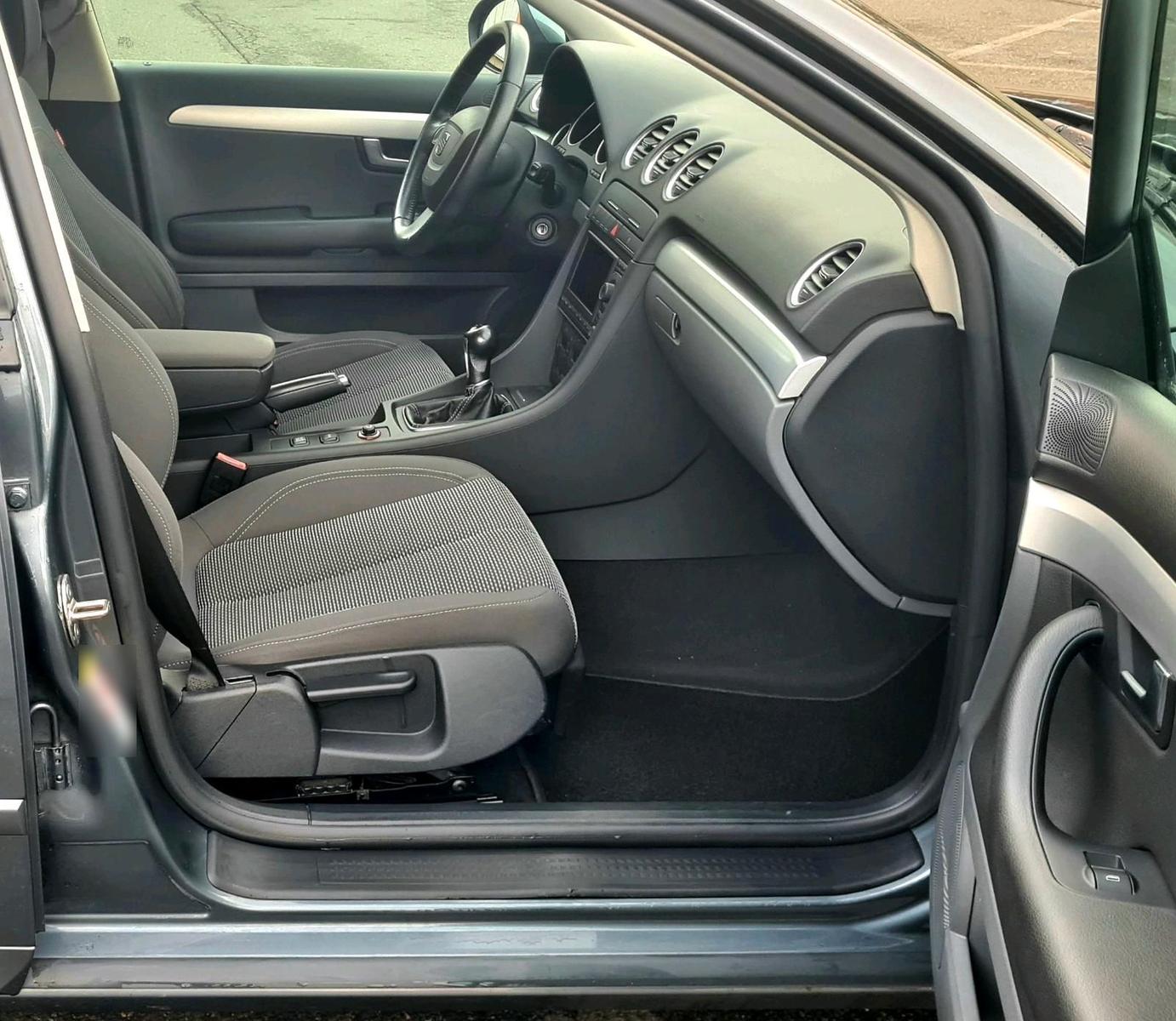 Seat Exeo 2012 — photo 8