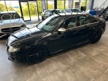 Audi S4 *B&O*TEMPO*NAV*CARBON*PDC*ALCANTARA*20Zoll*