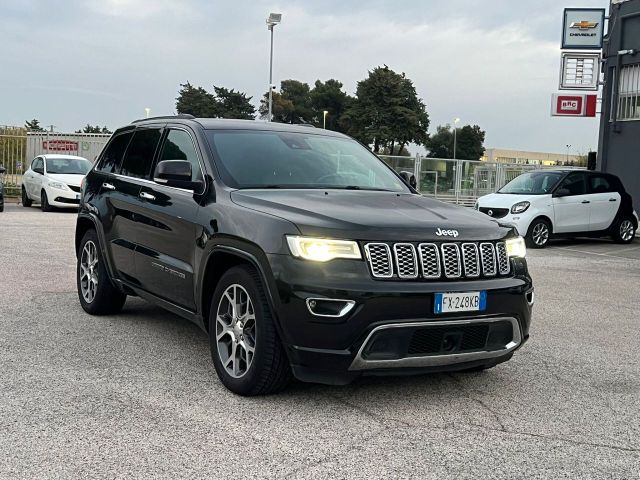 Jeep Grand Cherokee Grand Cherokee 3.0 V6 CRD 25