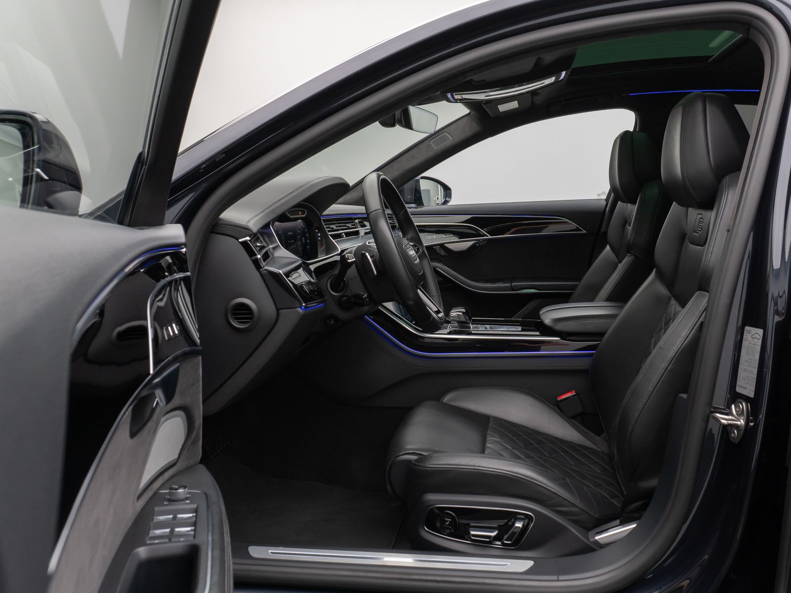Fahrzeugabbildung Audi A8 50 TDI quattro S-Line Pano B&O Fond Entertain