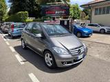 Mercedes-Benz MERCEDES-BENZ A 160 BlueEFFICIENCY Premium cambi - Mercedes-Benz A 160: Blueefficiency