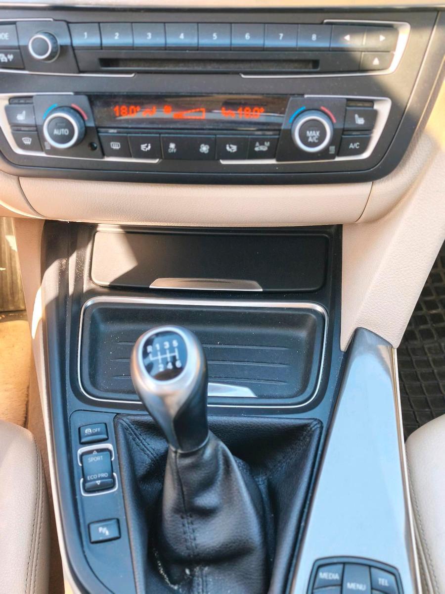 BMW 320 2012 — photo 5
