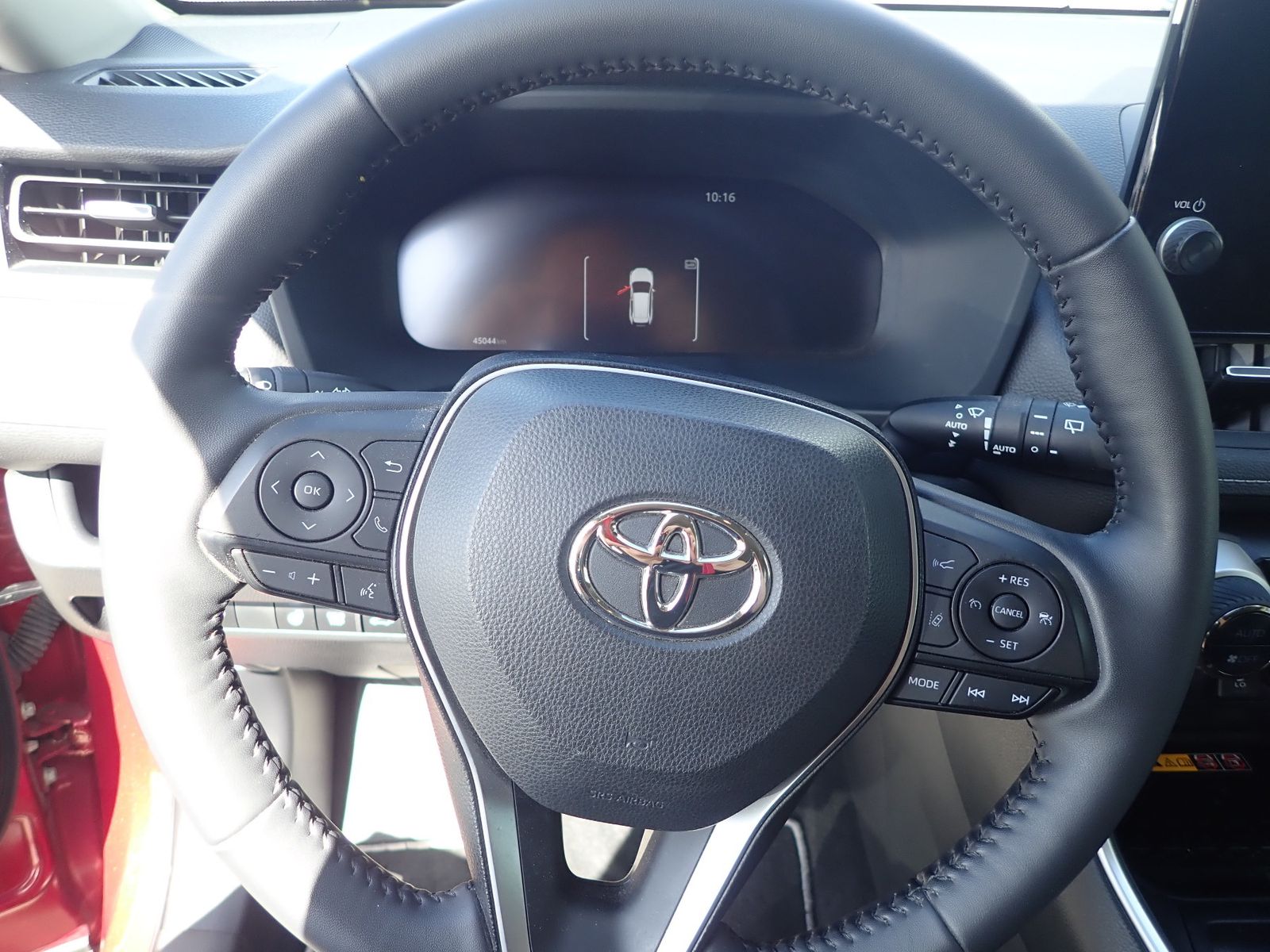 Fahrzeugabbildung Toyota RAV 4 2.5 Hybrid 4x2 Team Deutschland AHK