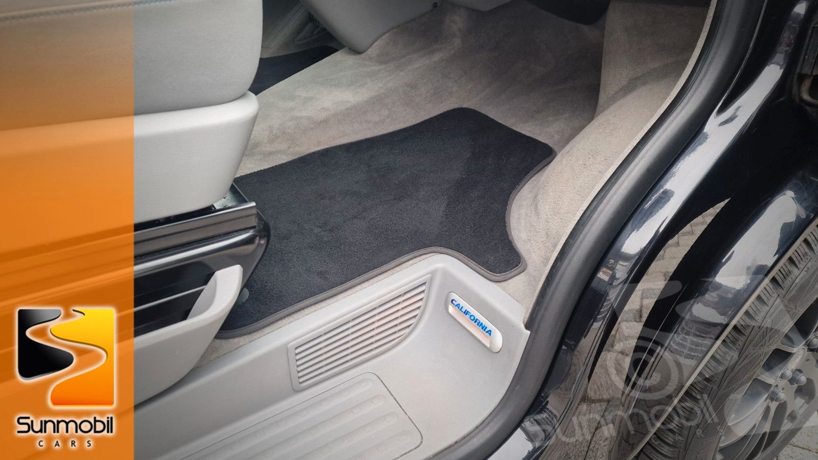 Fahrzeugabbildung Volkswagen T5 Beach Bulli CamperVan Aufstelldach