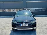 Volkswagen Touareg R Line 3.0 V6 TDI SCR Exclusive Terrain  - Volkswagen Touareg in Duisburg
