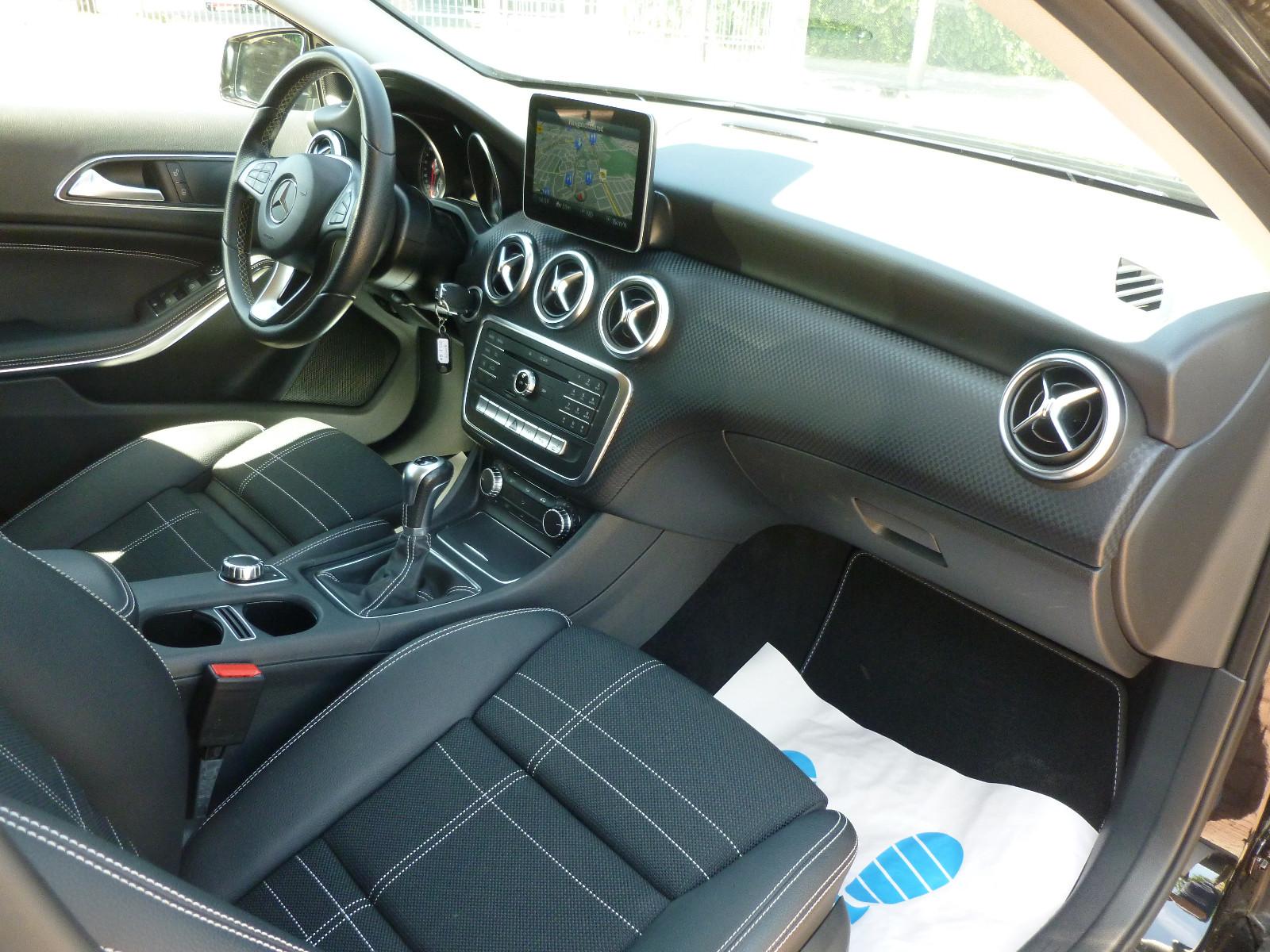 Mercedes-Benz A 250 Urban LED/H-K/Navi/Business/RFK