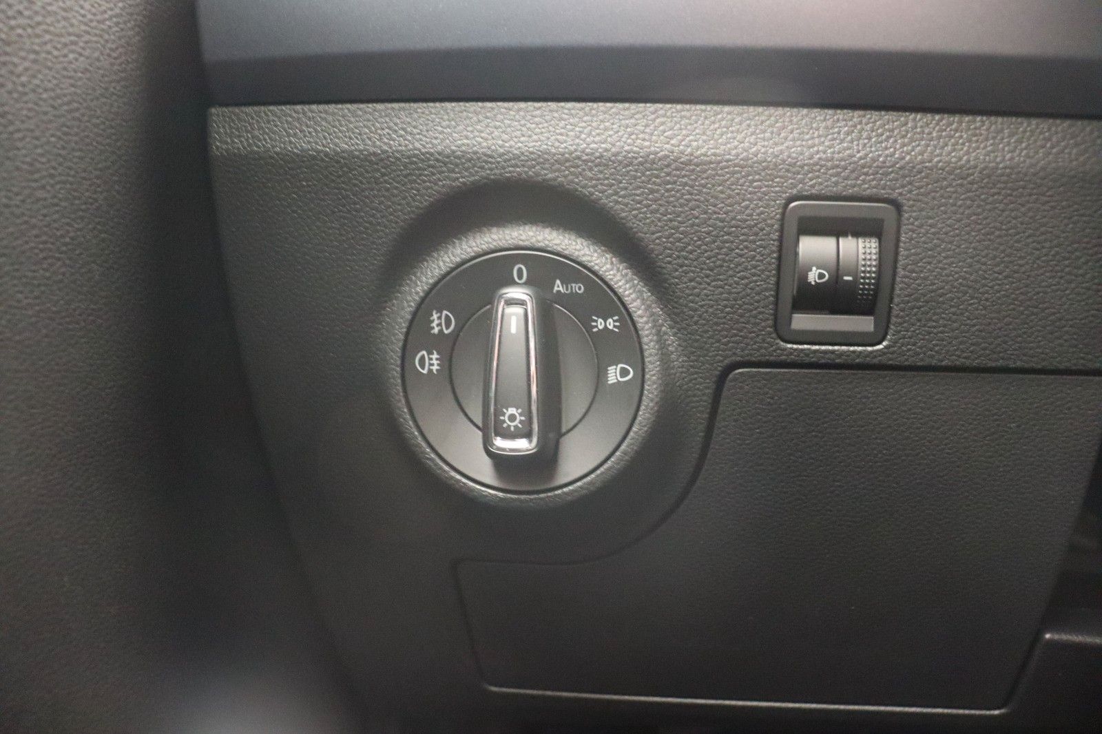Fahrzeugabbildung SEAT Arona 1.0 TSI DSG Style Kamera ACC