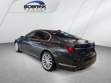 BMW 730 - 5