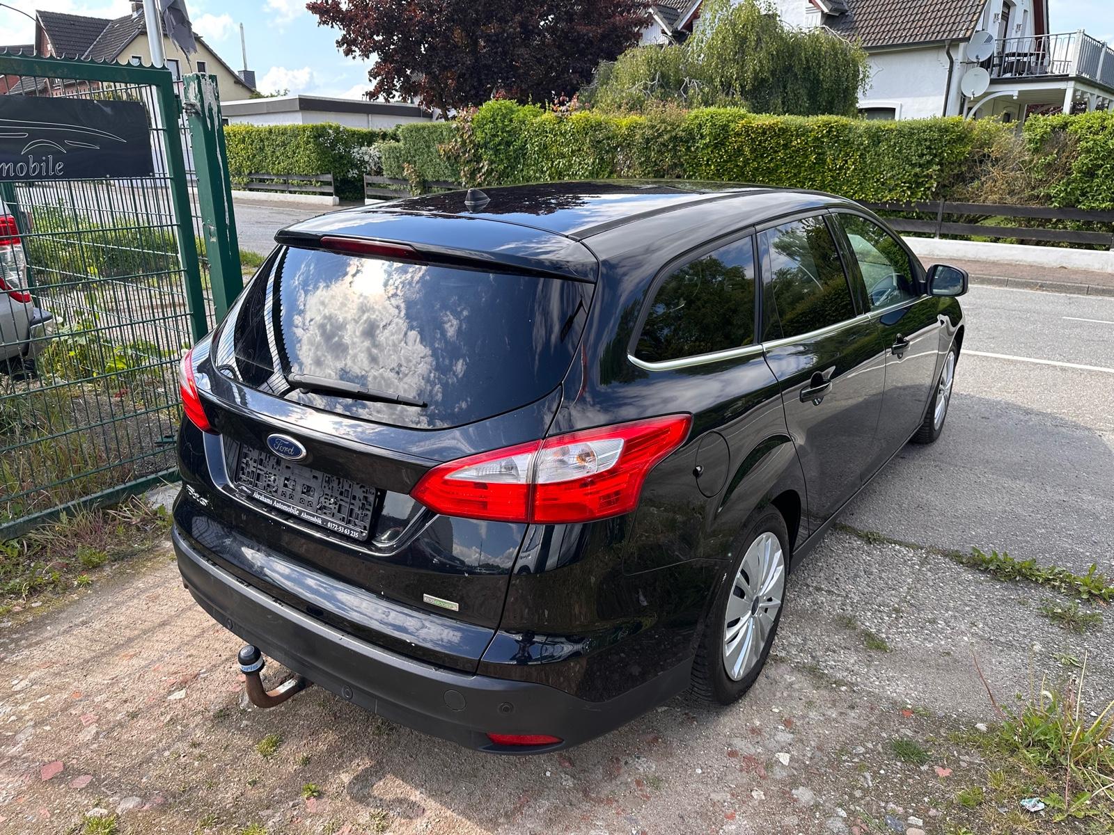 Ford Focus 2014 — engine 998 cm³, 125 HP (92kW)