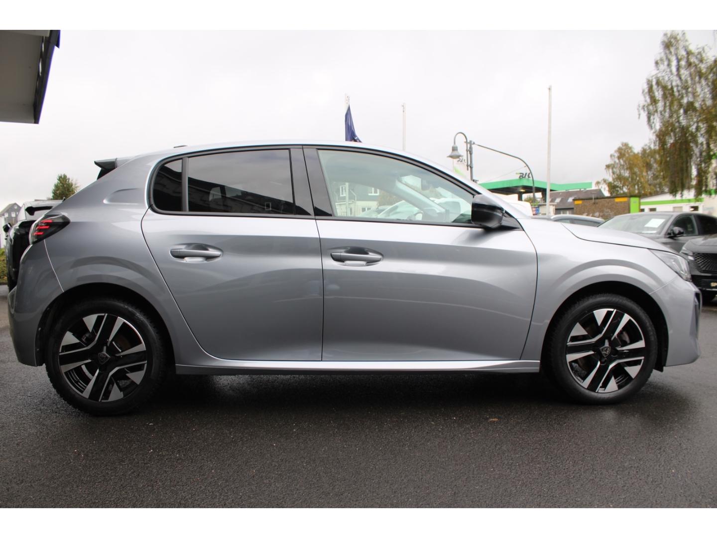 Peugeot 208 Allure PureTech 100 5türig *scheckheftgepfle