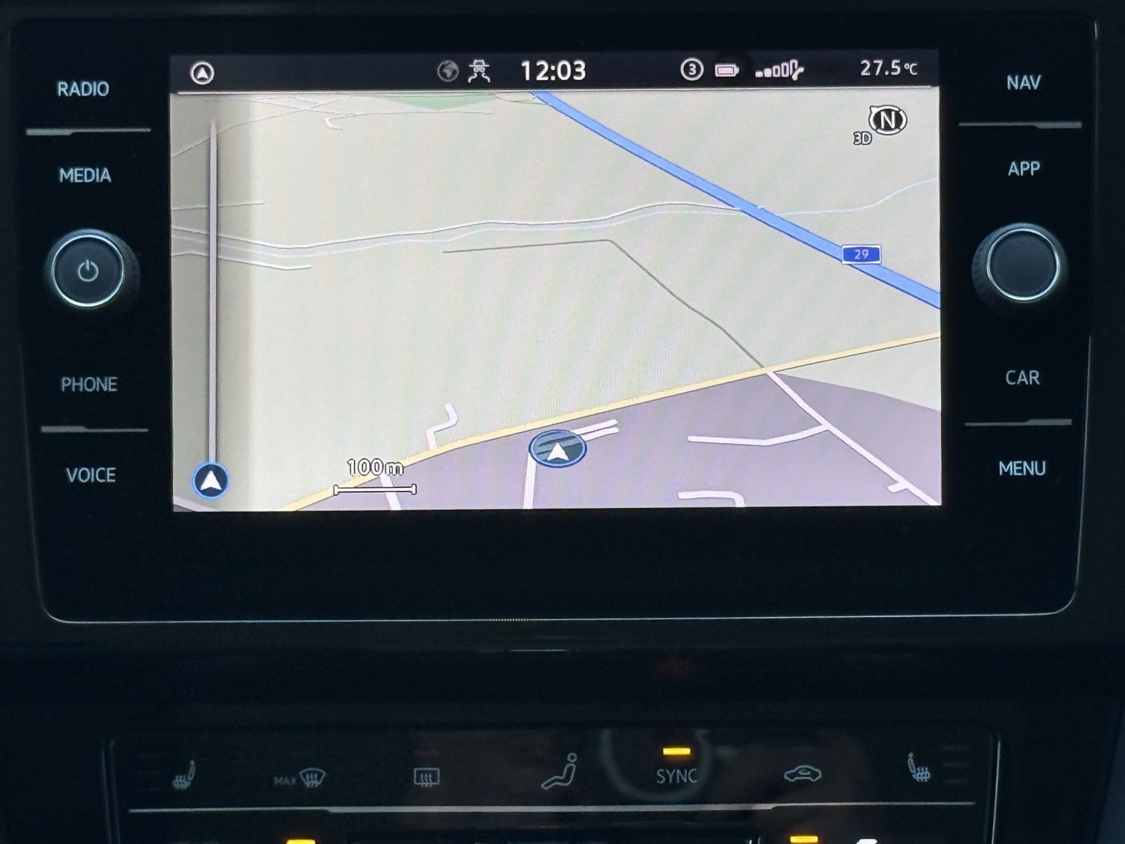 Fahrzeugabbildung Volkswagen Passat Variant 1.4 GTE+NAV+IQ-LIGHT+ACC+AHK+SHZ