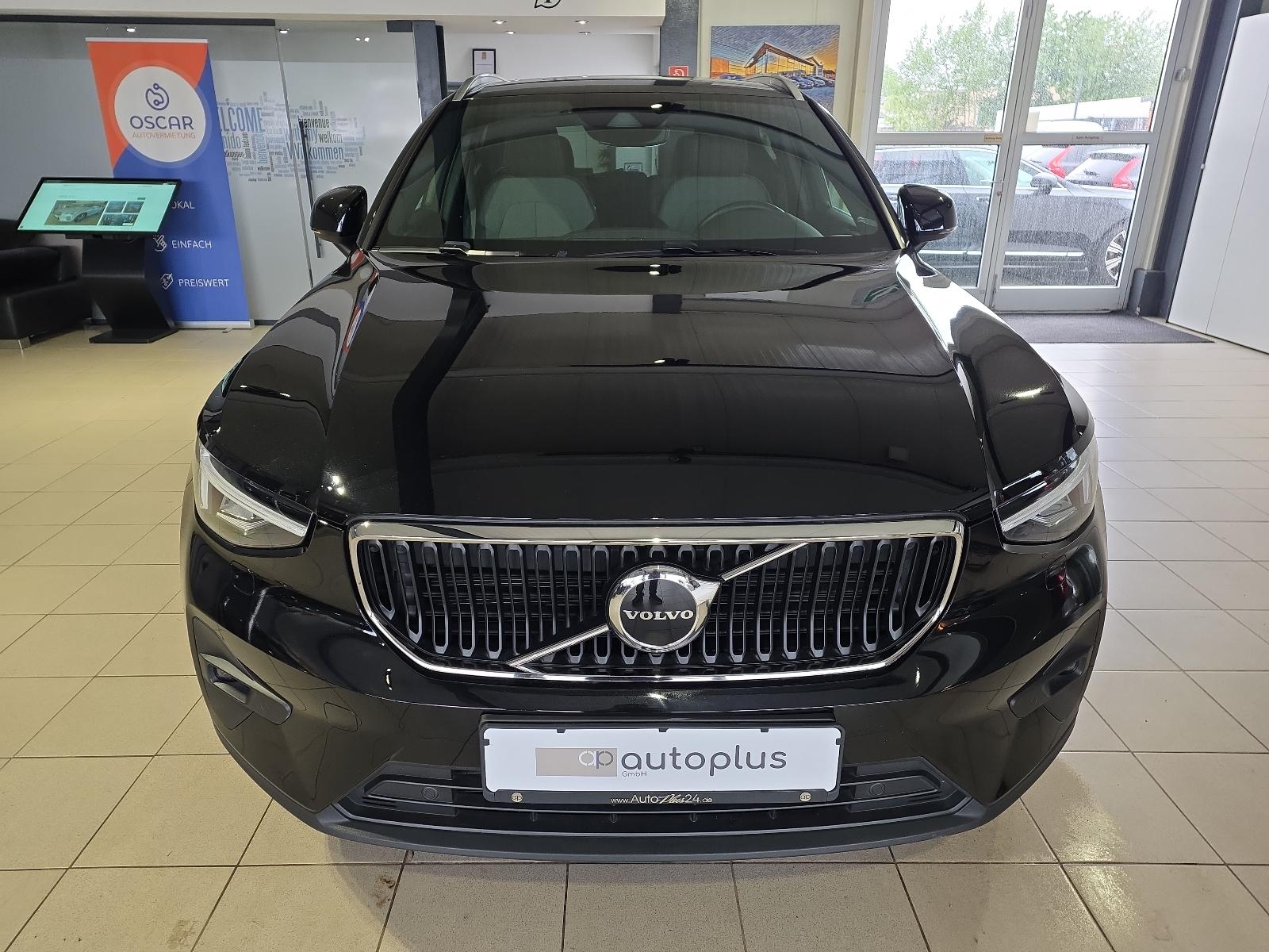 Volvo XC40 T2 Core ACC BLIS Kamera LED WinterPaket