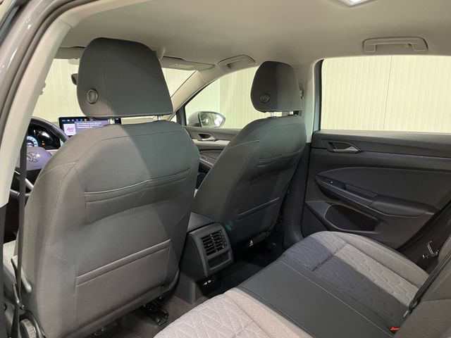 Golf VIII Life 1.5 TSI RFK LED ACC PDC