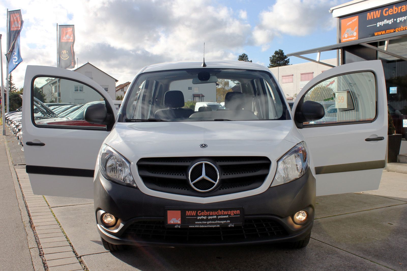 Fahrzeugabbildung Mercedes-Benz Citan Kombi 109 CDI lang Kamera Temp. PDC SHZ BT