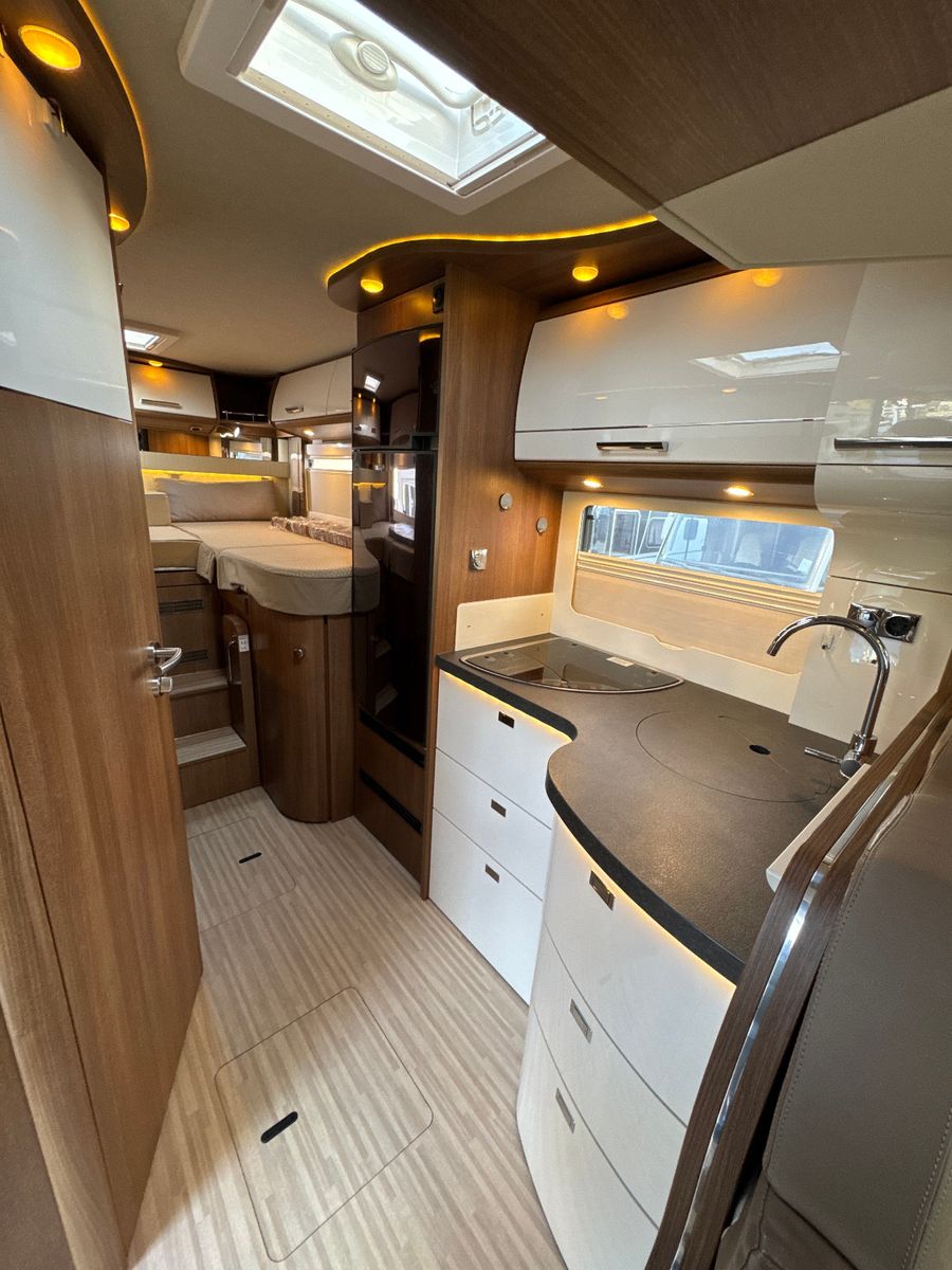 Fahrzeugabbildung Carthago C-Tourer T 148 LE H SOLAR TV SAT HUBBETT KAMERA