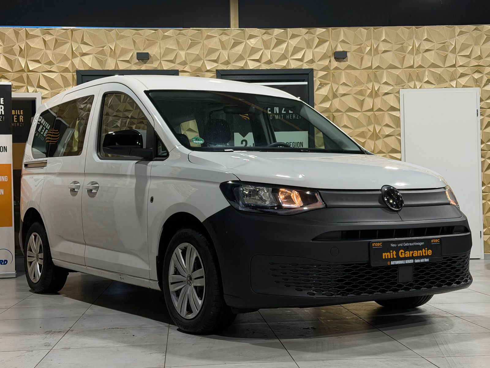 Fahrzeugabbildung Volkswagen Caddy  BLUETOOTH/AUTO-HOLD/ACC/TEMPOMAT/