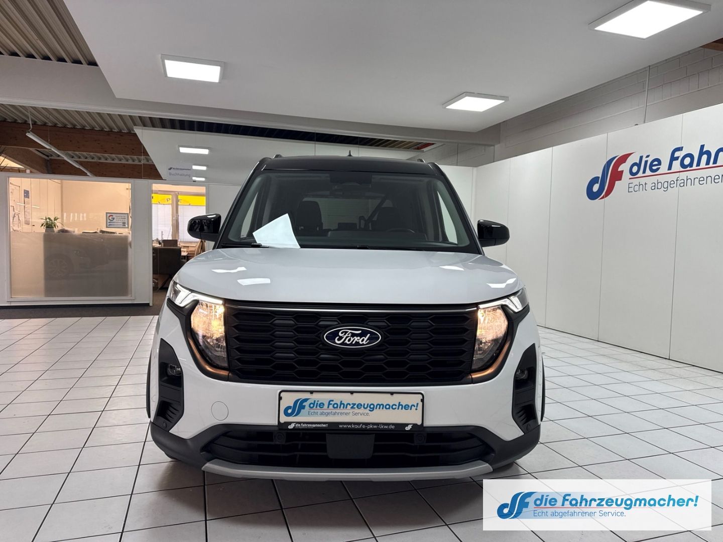 Fahrzeugabbildung Ford Tourneo Courier Active Navi ACC Klimaautom DAB S