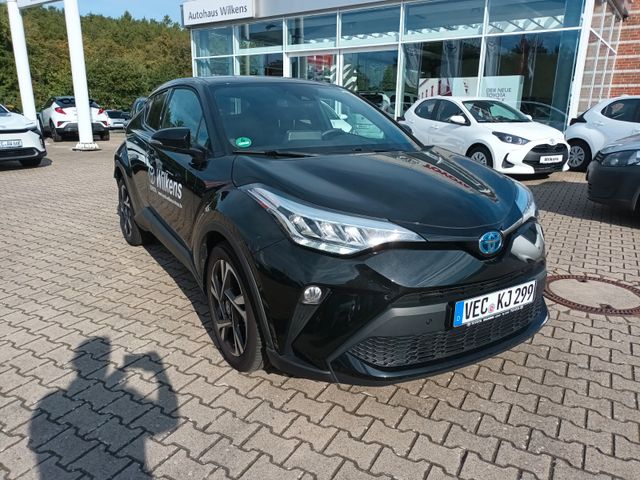 Toyota C-HR Hybrid Team D