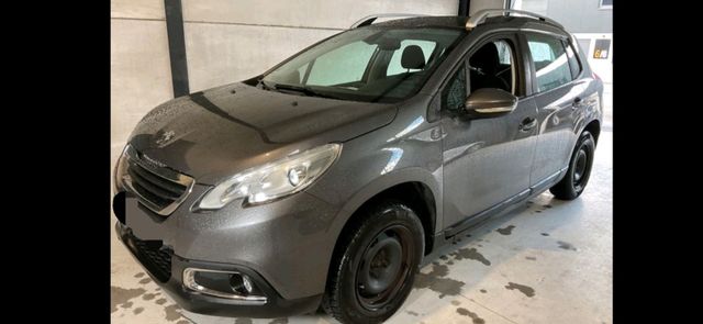 Peugeot 2008 1,2 e-THP Urban Cross*1-Hand*Scheckheft*Nav