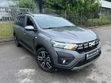 Dacia Jogger Expression AUTOMATIK/LED/KAMERA!!! - Dacia Jogger Expression mit Hybrid-Antrieb (Benzin/Elektro)