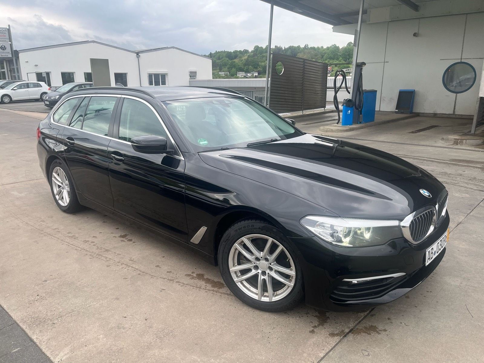 BMW BMW 520d Touring G31 190PS Automatik Leder...