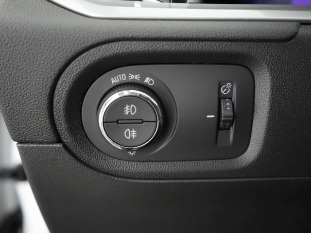Grandland GSe PHEV 4X4 AUTOMATIK+AHK+NAVI+360 GR